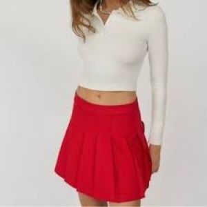 Aritzia Sunday Best Olive Skirt in the color Catalina